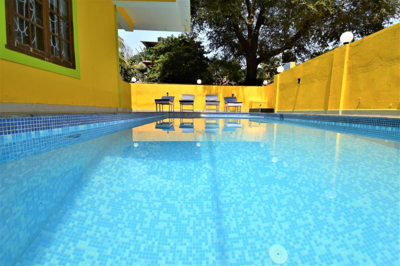 Goa Samundar Beach Resort Candolim Bagian luar foto