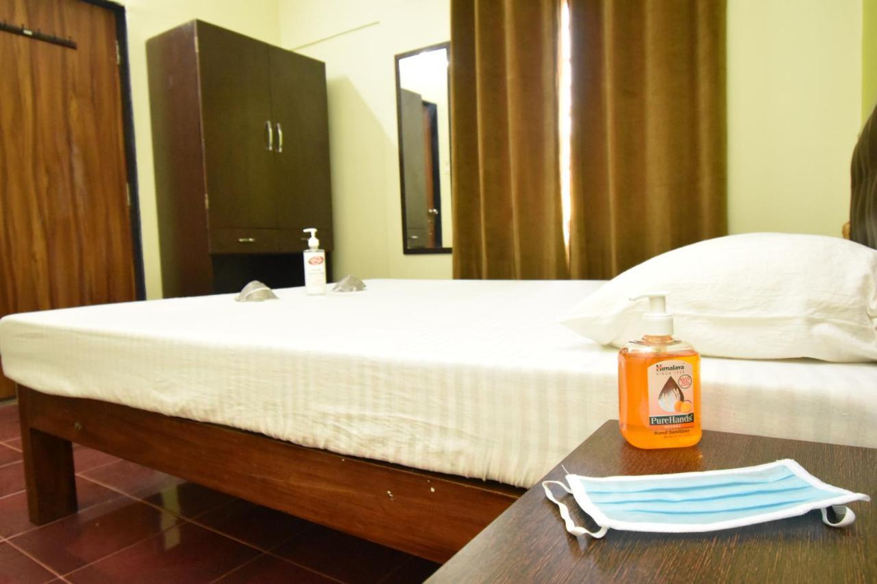 Goa Samundar Beach Resort Candolim Bagian luar foto